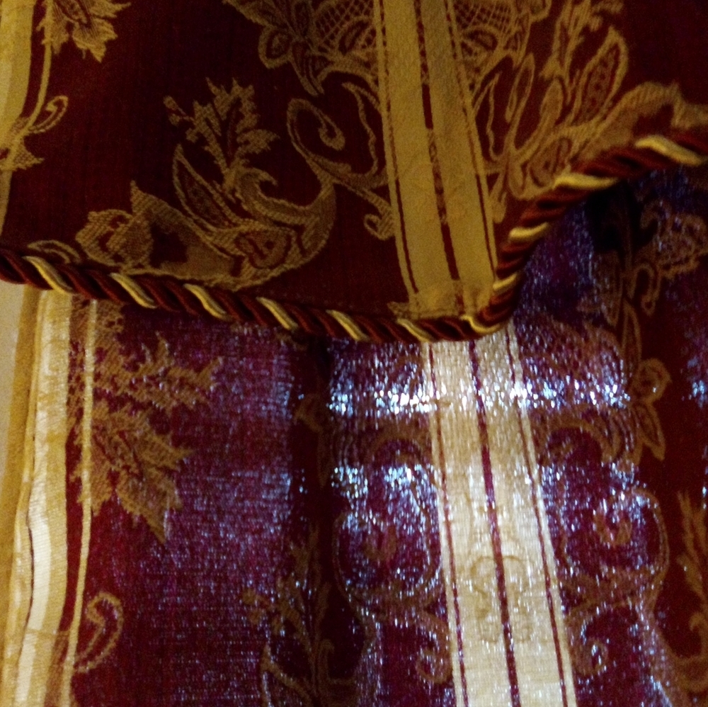 4 Unlined Drapery panels 54 X 80 Ech covers 2 full windows Beige & Burgundy LN - Picture 2 of 10